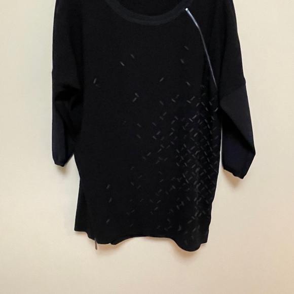 Elie Tahari. The Celeste knit, beaded, zipper, multi-fabric sweater  M-L - Picture 9 of 12